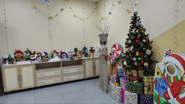 Выставка новогодних игрушек "Лучший новогодний персонаж".