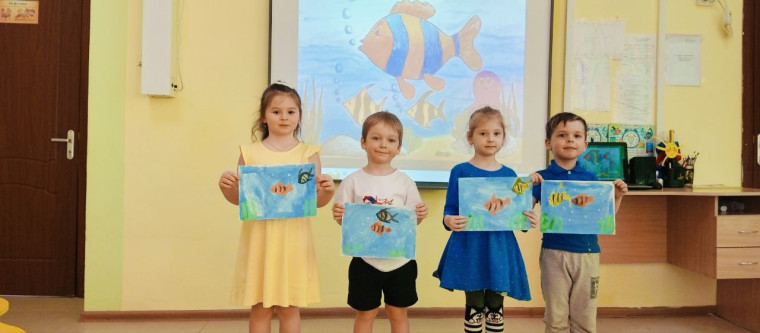 "Море".