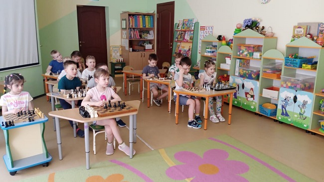 "Шахматы и дети".