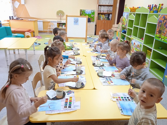 Занятие по рисованию "Золотая осень".