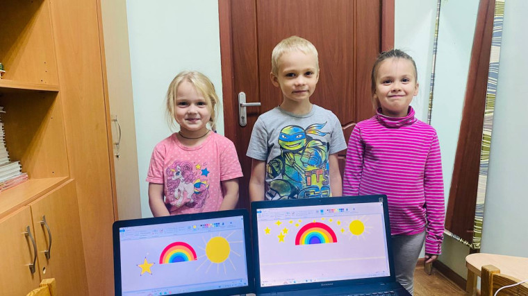 "Paint. Инструменты «Овал, заливка, выделение».".