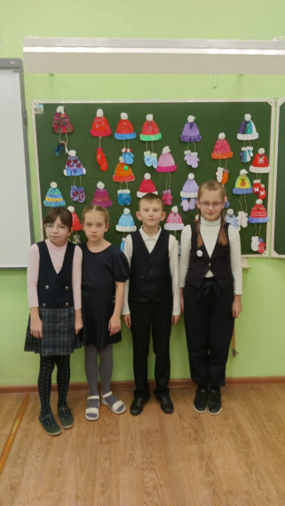 "Елочные игрушки из бумаги".