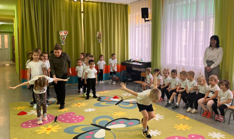 «Защитником быть - Родине служить».