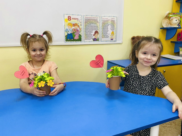 "Поделки для любимых мам и бабушек".