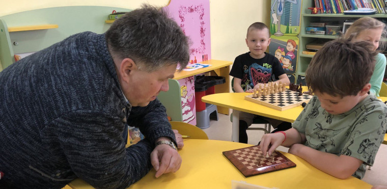 Шахматы детям «Знакомство с новой шахматной фигурой - ладья».
